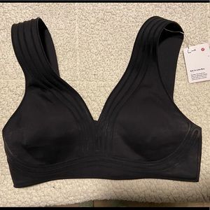 Lululemon Get in Line Bra size 6